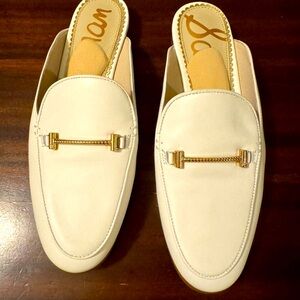 Sam Edelman slides in white, 6.5